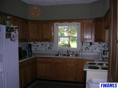 12450 Leo Road Fort Wayne, IN 46845 - Photo 9 of 11
