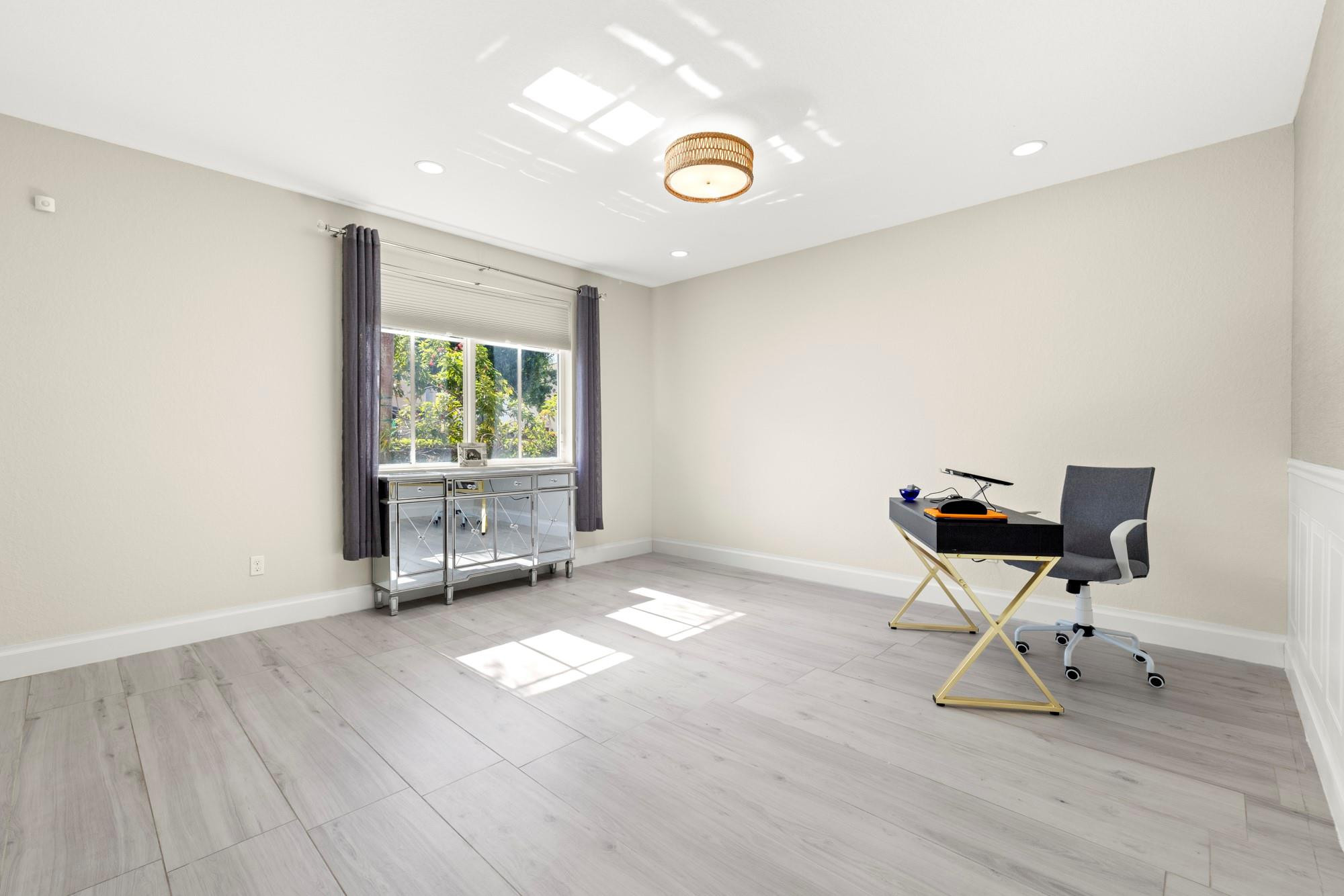 112 Northwest Gardner Street Boca Raton, FL 33432 - Photo 11 of 32 Photo 11