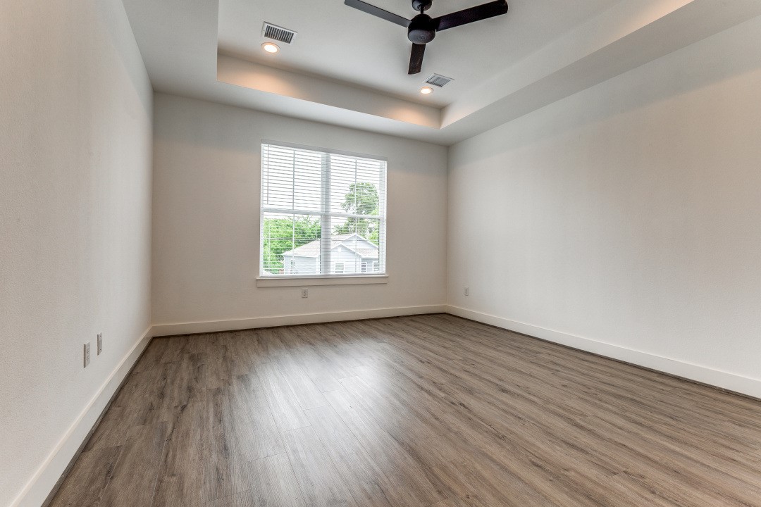 728 East 38th Street Houston, TX 77022 - Photo 7 of 18