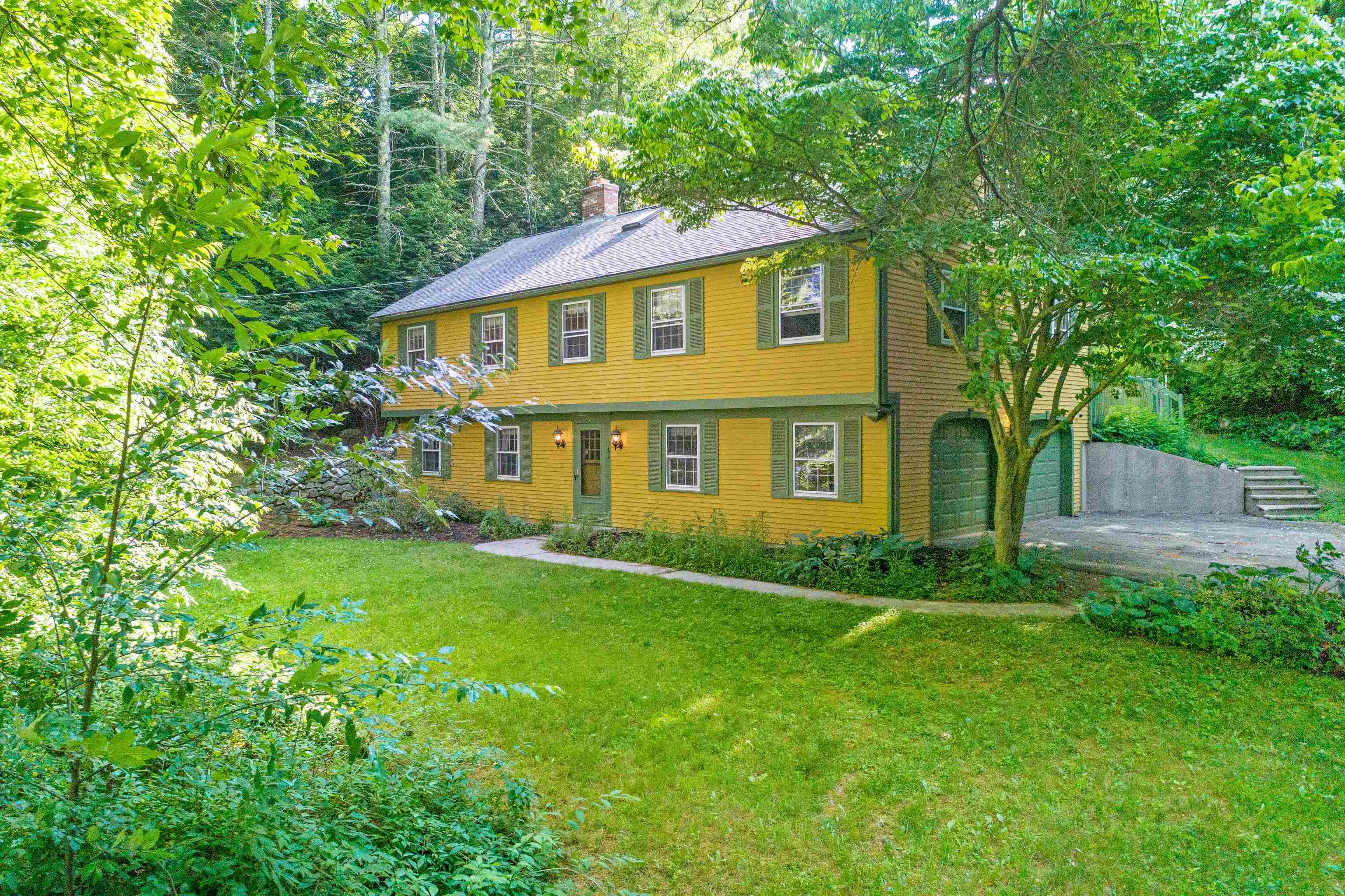 82 Wire Road Merrimack, NH 03054 - Photo 1 of 33