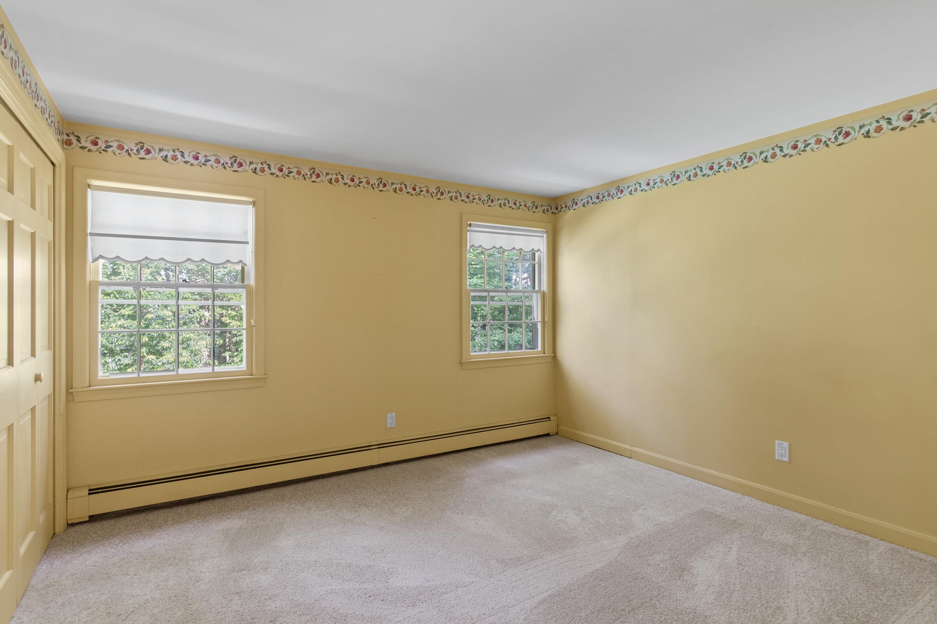 82 Wire Road Merrimack, NH 03054 - Photo 16 of 33