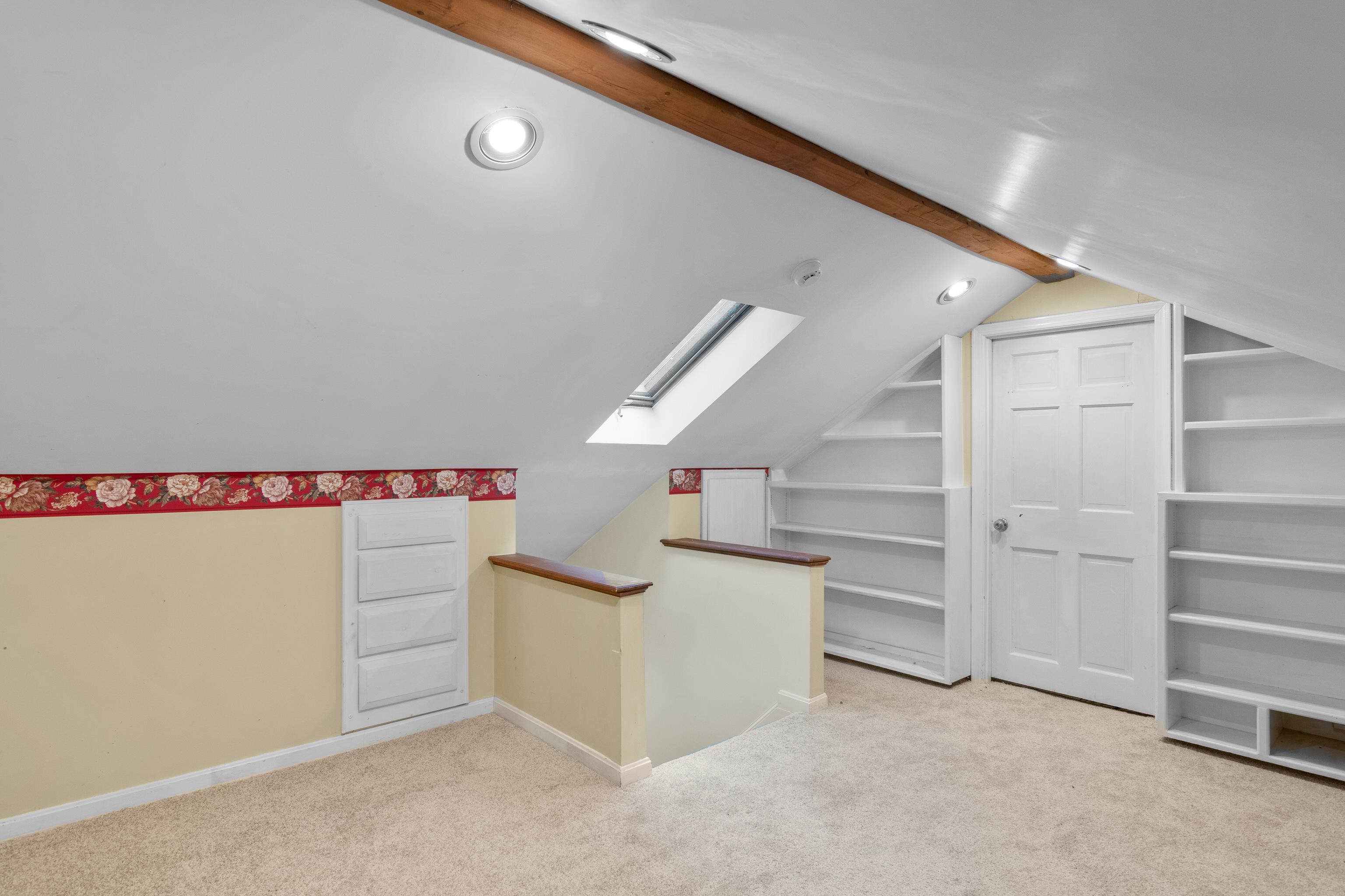 82 Wire Road Merrimack, NH 03054 - Photo 21 of 33