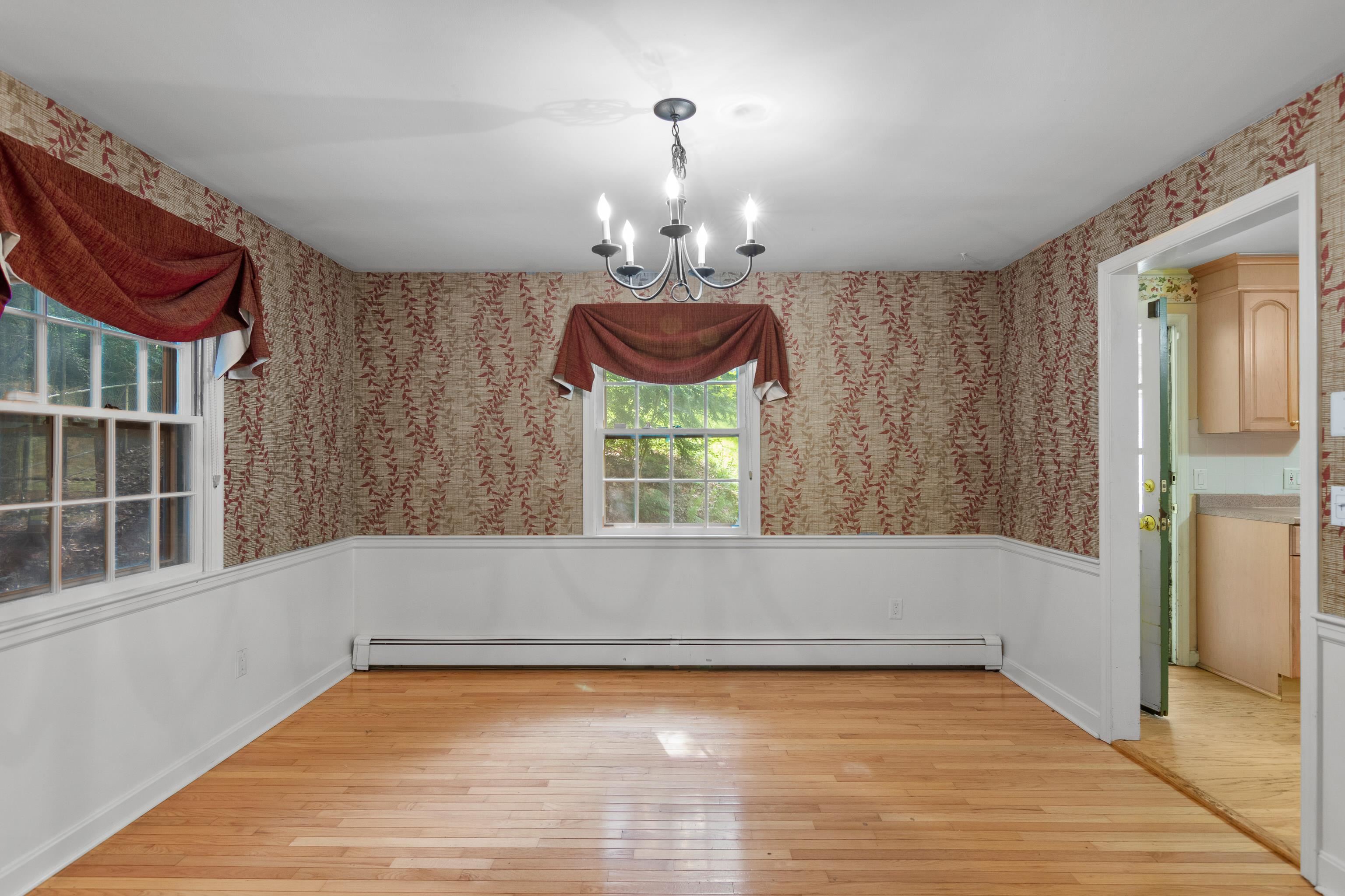 82 Wire Road Merrimack, NH 03054 - Photo 10 of 33