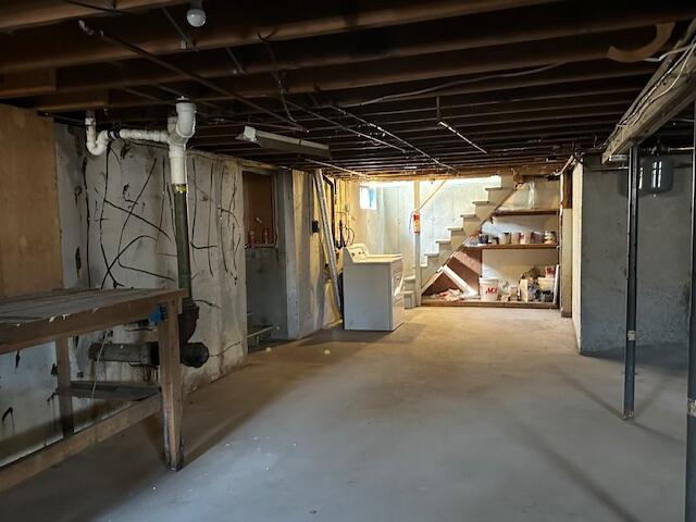 57 Suffolk Avenue Hyannis, MA 02601 - Photo 27 of 36 IMG_3790