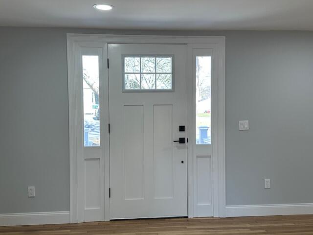 57 Suffolk Avenue Hyannis, MA 02601 - Photo 4 of 36 IMG_3782