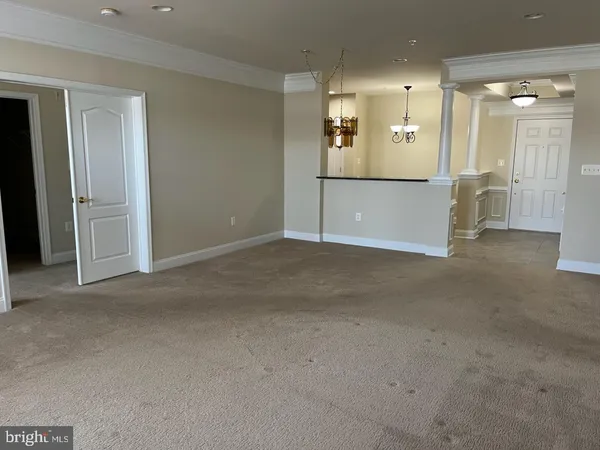 $545,000 | 327 King Farm Boulevard, Unit 203, Rockville, MD 20850