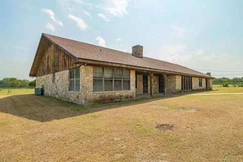 $3,412,500 | 5544 Fm 927 Walnut Springs, Walnut Springs, TX 76690