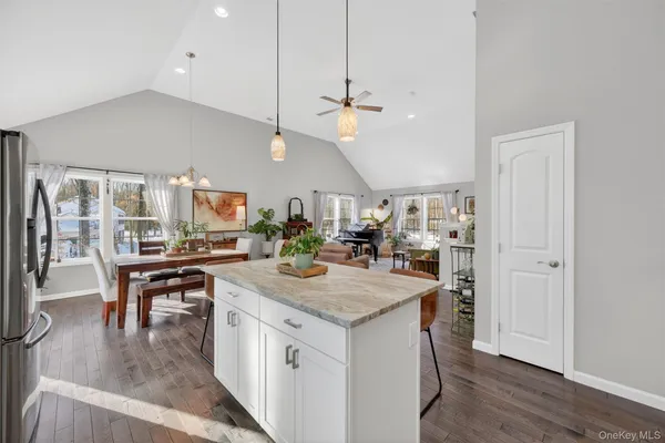$659,000 | 31 Greenshire Way, Walden, NY 12586