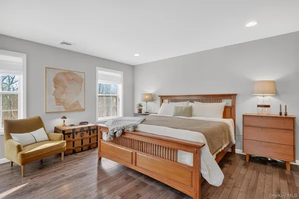 $659,000 | 31 Greenshire Way, Walden, NY 12586