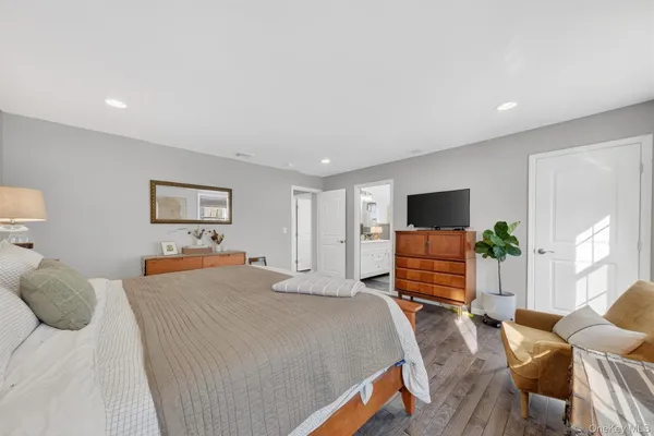 $659,000 | 31 Greenshire Way, Walden, NY 12586