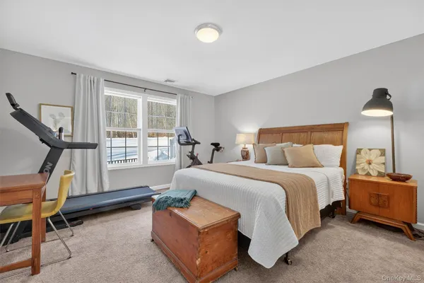 $659,000 | 31 Greenshire Way, Walden, NY 12586