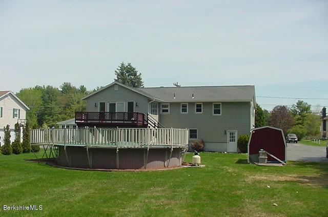 123 Oak Hill Road Pittsfield, MA 01201 - Photo 21 of 24 View of back
