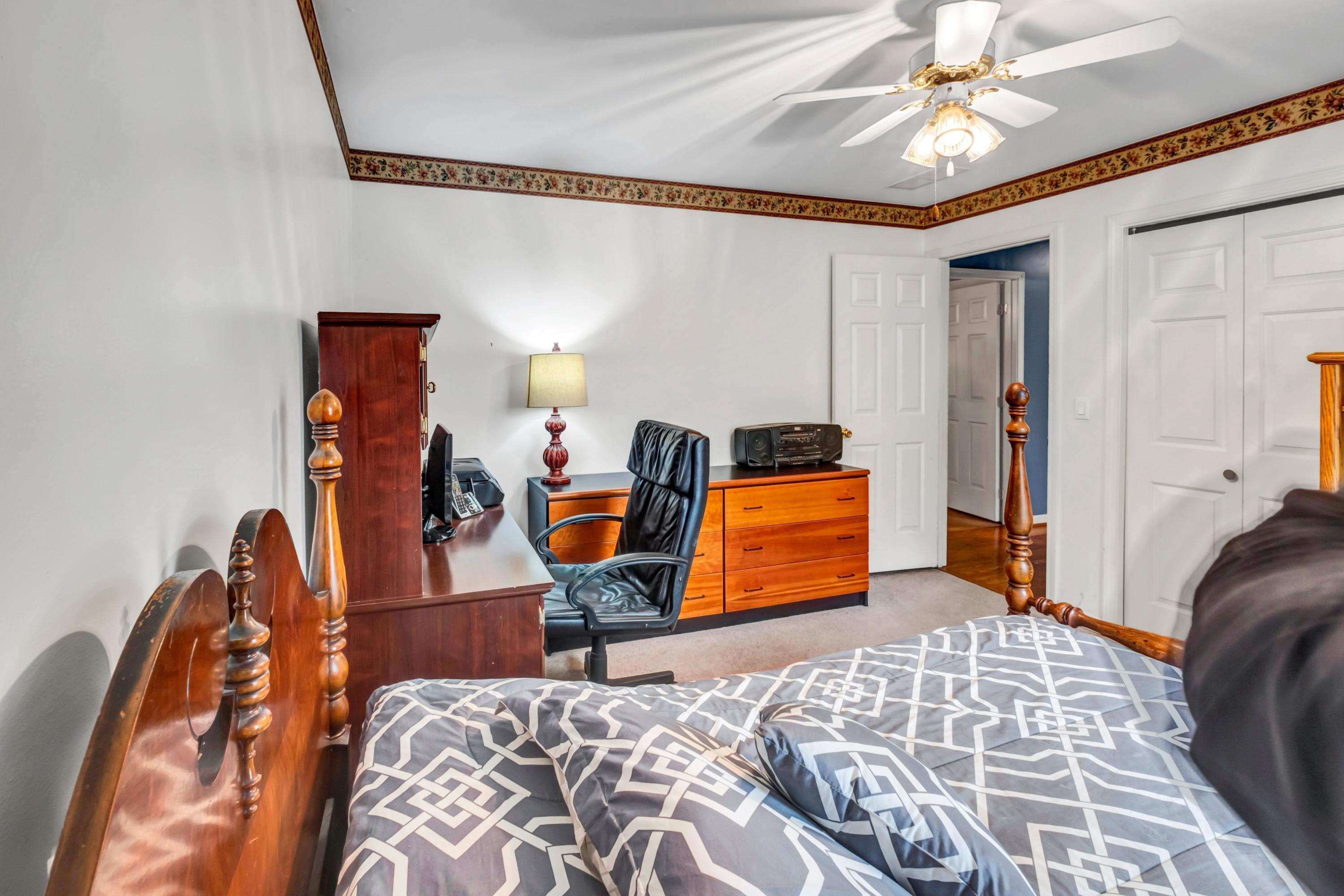 579 Bearcamp Road Louisville, KY 40272 - Photo 35 of 38 41-579 Bearcamp-140