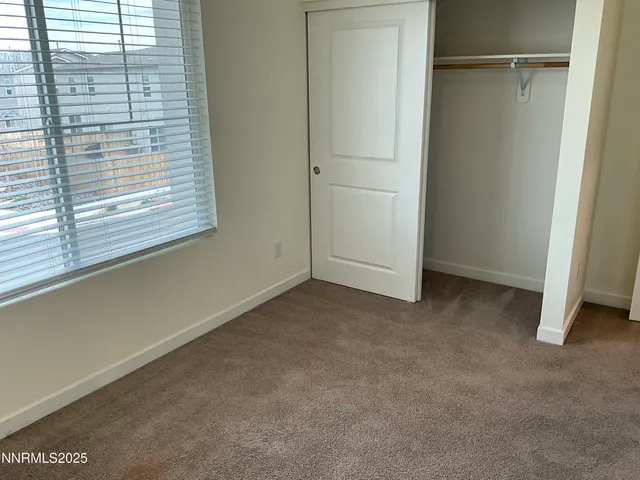 a view of empty room with window