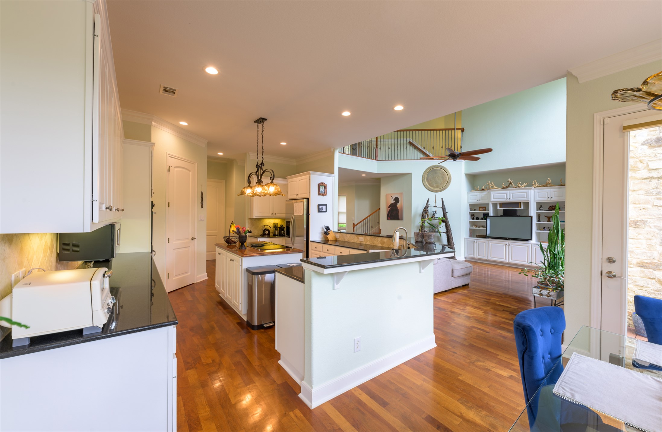 2013 Rue De St Tropez Austin, TX 78746 - Photo 13 of 34