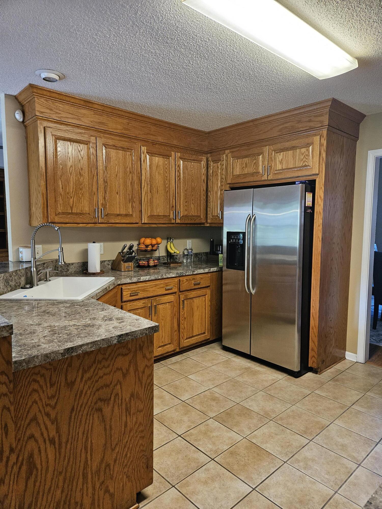 2947 Sylvan Way Sumter, SC 29150 - Photo 9 of 44 20240523_101450