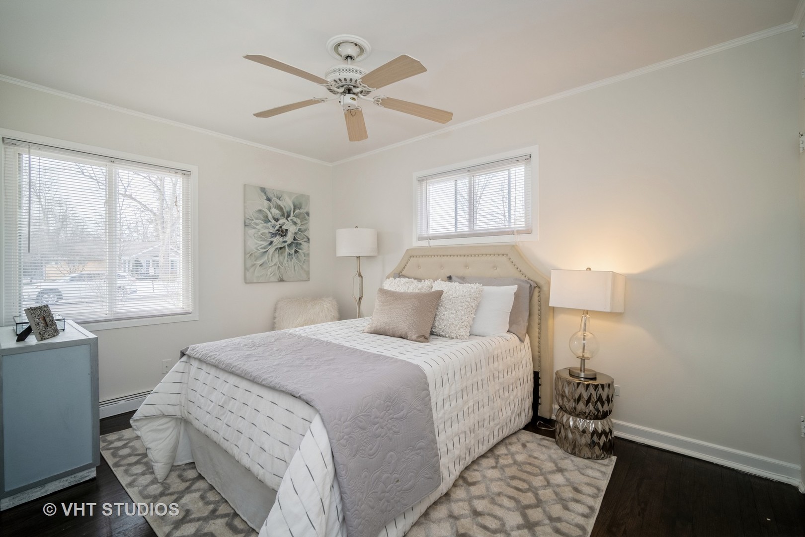 1137 Midway Road Northbrook, IL 60062 - Photo 5 of 18 a bedroom with a bed and a window