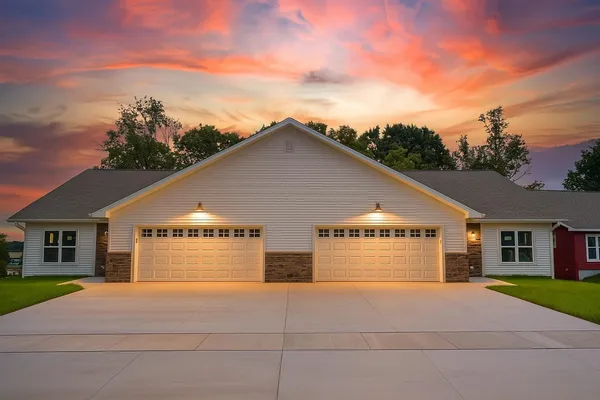 $379,000 | 1062 Armida, Reedsburg, WI 53959