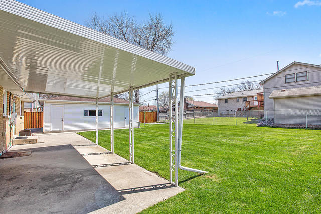 5837 West 109th Street Chicago Ridge, IL 60415 - Photo 12 of 13 Gallery Image 12