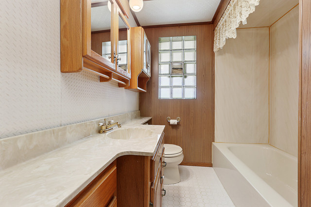 5837 West 109th Street Chicago Ridge, IL 60415 - Photo 8 of 13 Gallery Image 8