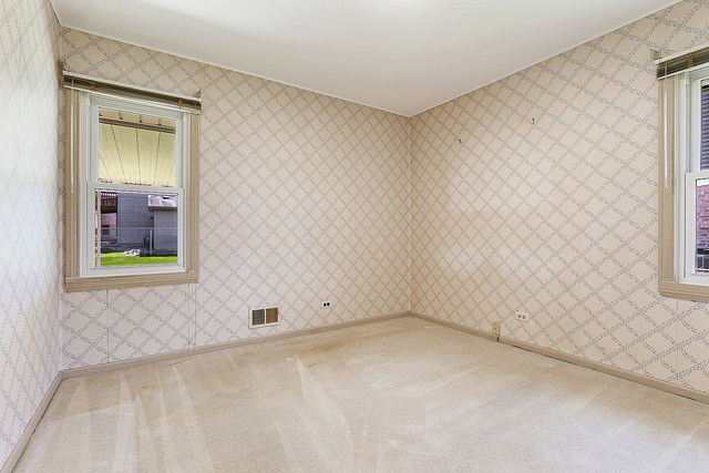 5837 West 109th Street Chicago Ridge, IL 60415 - Photo 9 of 13 Gallery Image 9