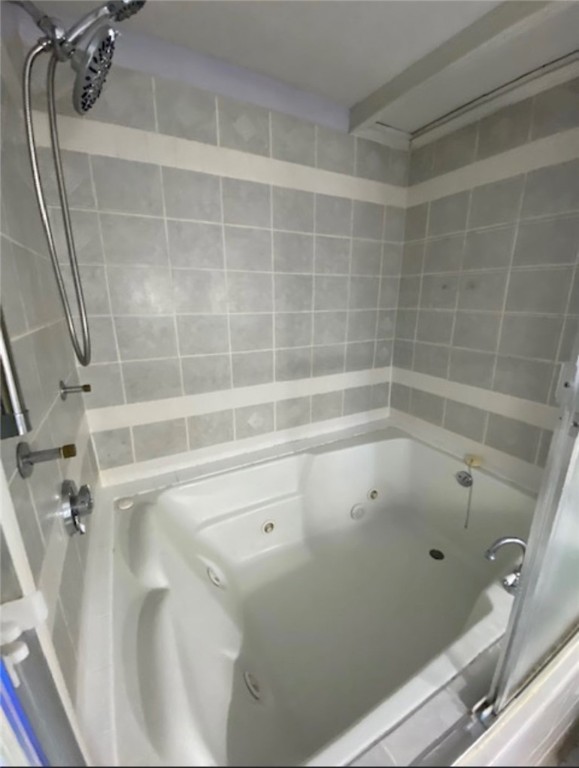 77 Raymond Street Providence, RI 02908 - Photo 12 of 27