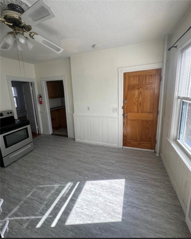 77 Raymond Street Providence, RI 02908 - Photo 25 of 27