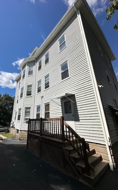 77 Raymond Street Providence, RI 02908 - Photo 8 of 27