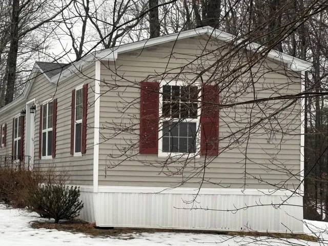 $229,000 | 7 Kenyann Drive, Wolfeboro, NH 03894