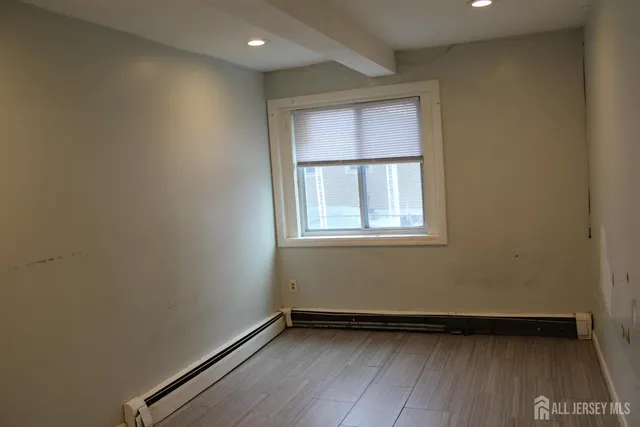 $2,975 | 899 Green Street, Unit 1, Iselin, NJ 08830