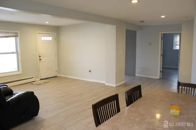 $2,975 | 899 Green Street, Unit 1, Iselin, NJ 08830