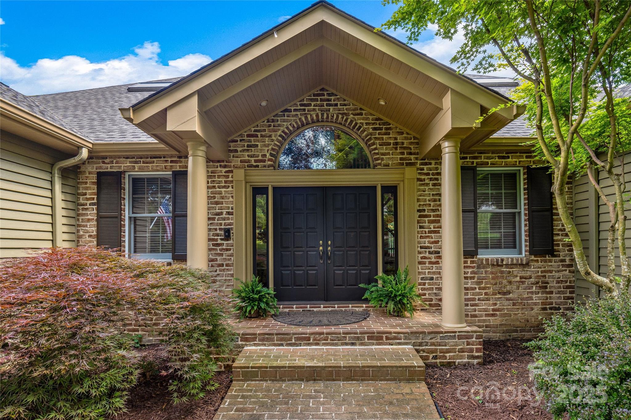 842 Rickel Drive Hendersonville, NC 28739 - Photo 46 of 48 a front view of a house