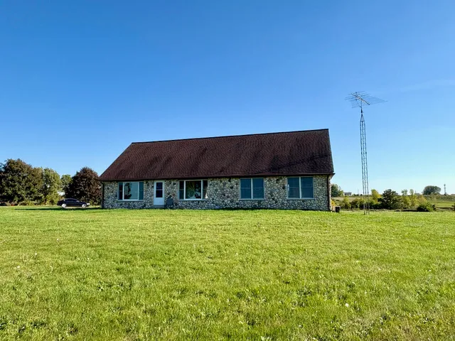 $649,900 | N7321 Bowers Road, East Troy, WI 53120