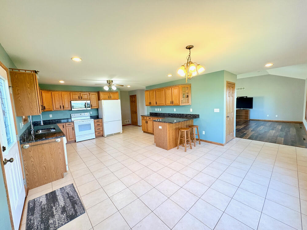 N7321 Bowers Road Troy, WI 53120 - Photo 10 of 28 Elkhorn Majestic View - 2