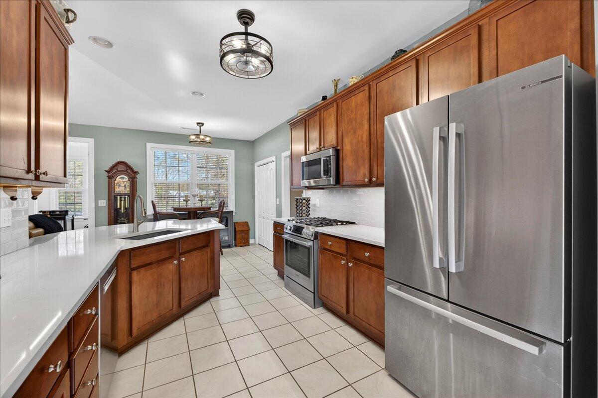 307 Carriage Wheel Road Moncks Corner, SC 29461 - Photo 10 of 49 10-Square One Team - DSC06240