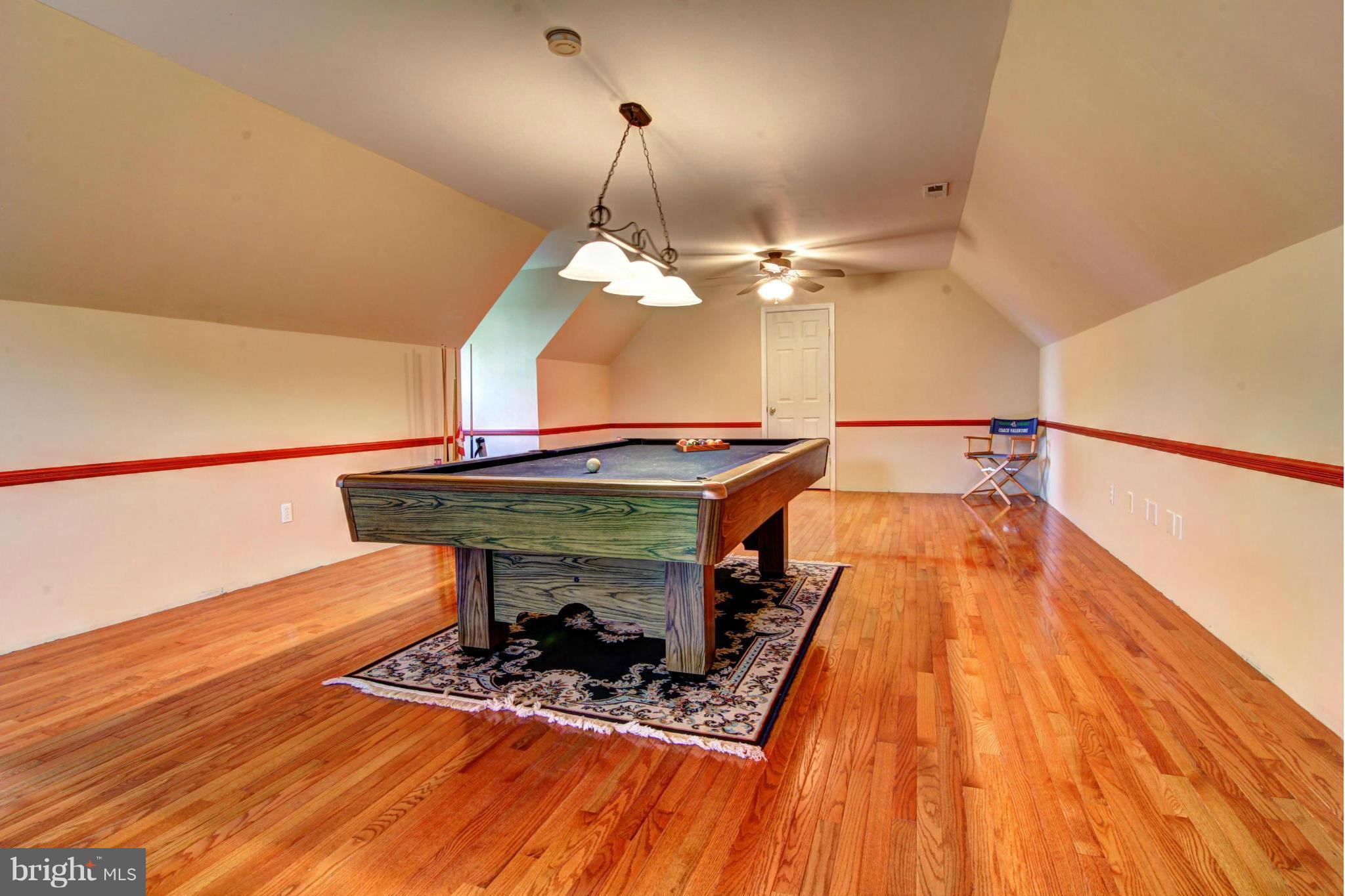 39555 Rodeffer Road Lovettsville, VA 20180 - Photo 24 of 30 Upper Level