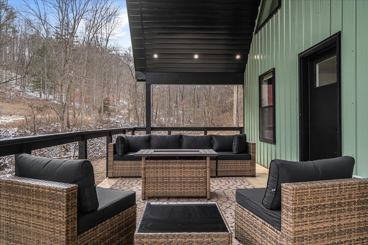 54 Germead Road Stanton, KY 40380 - Photo 2 of 35 08-IVA04134