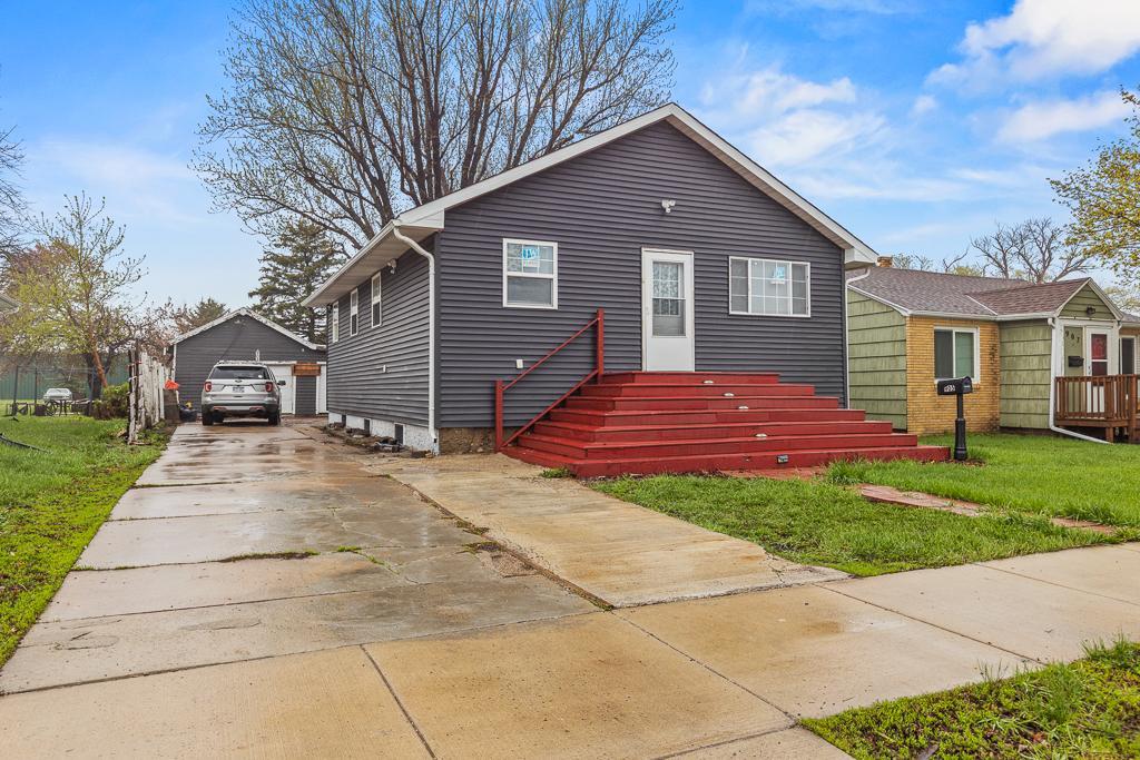 905 West Main Street Marshall, MN 56258 - Photo 1 of 33