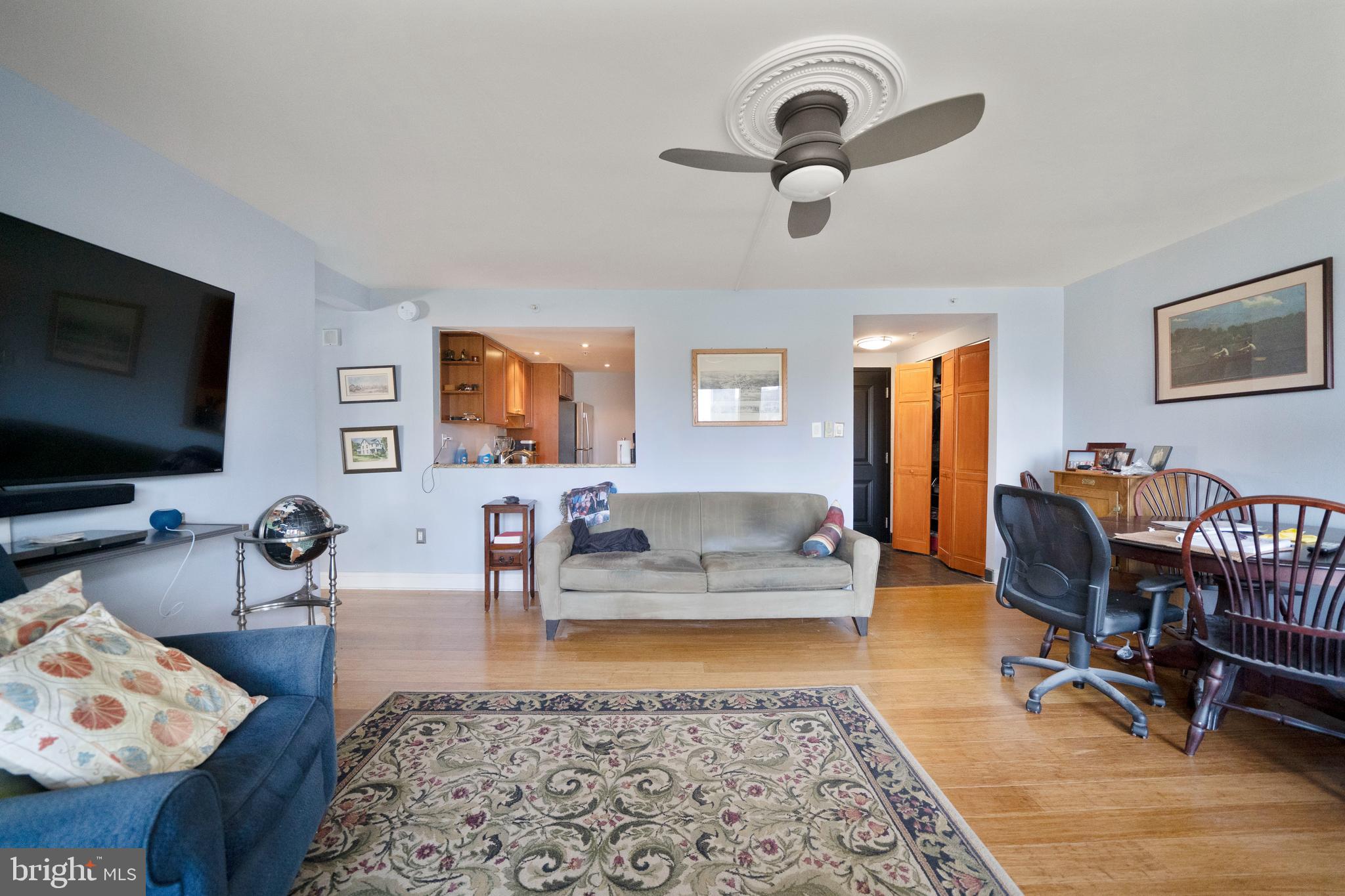 2001 Hamilton Street, Unit 628 Philadelphia, PA 19130 - Photo 6 of 24