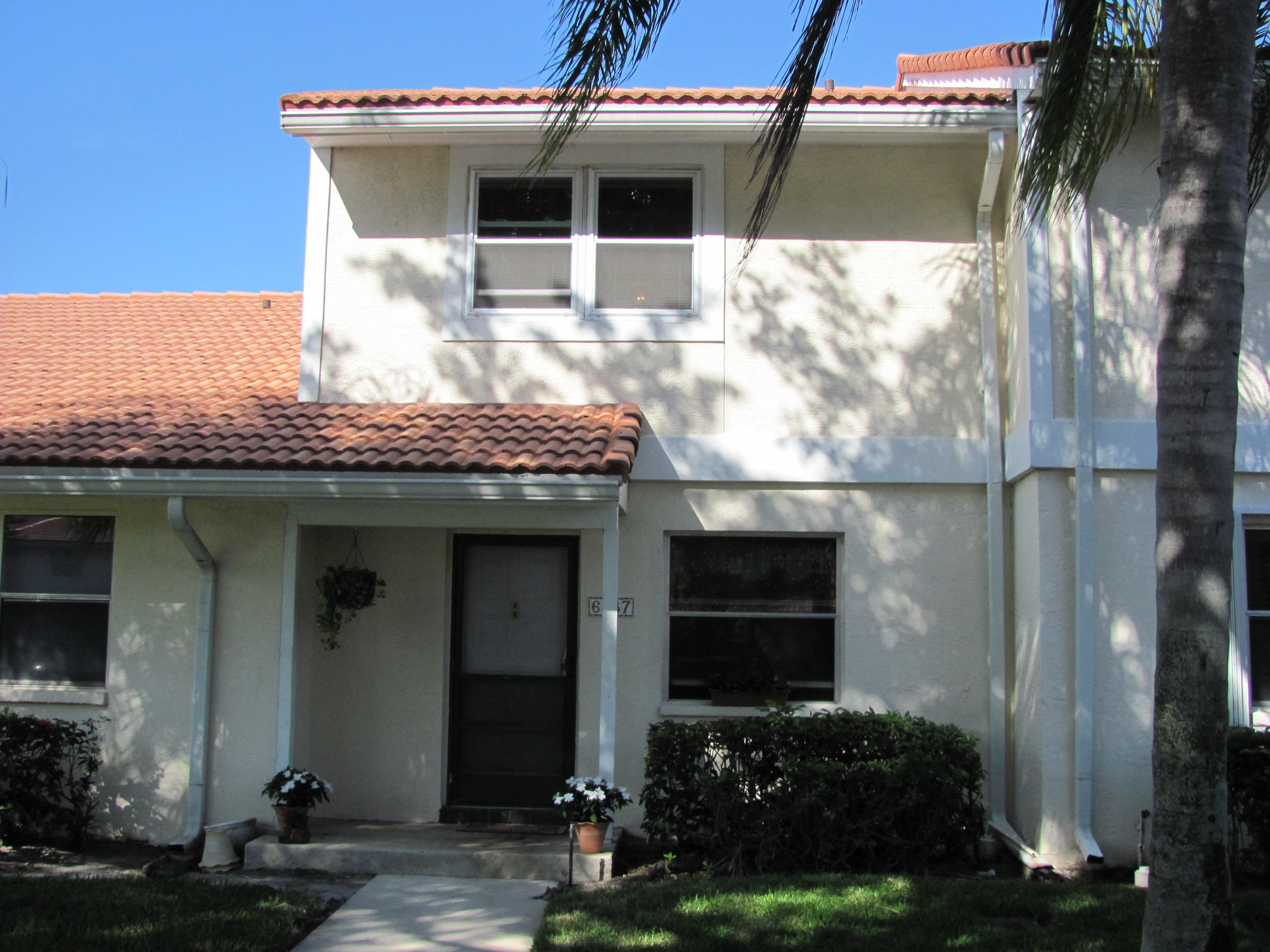 6387 Boca Circle Boca Raton, FL 33433 - Photo 1 of 29 Exterior Front