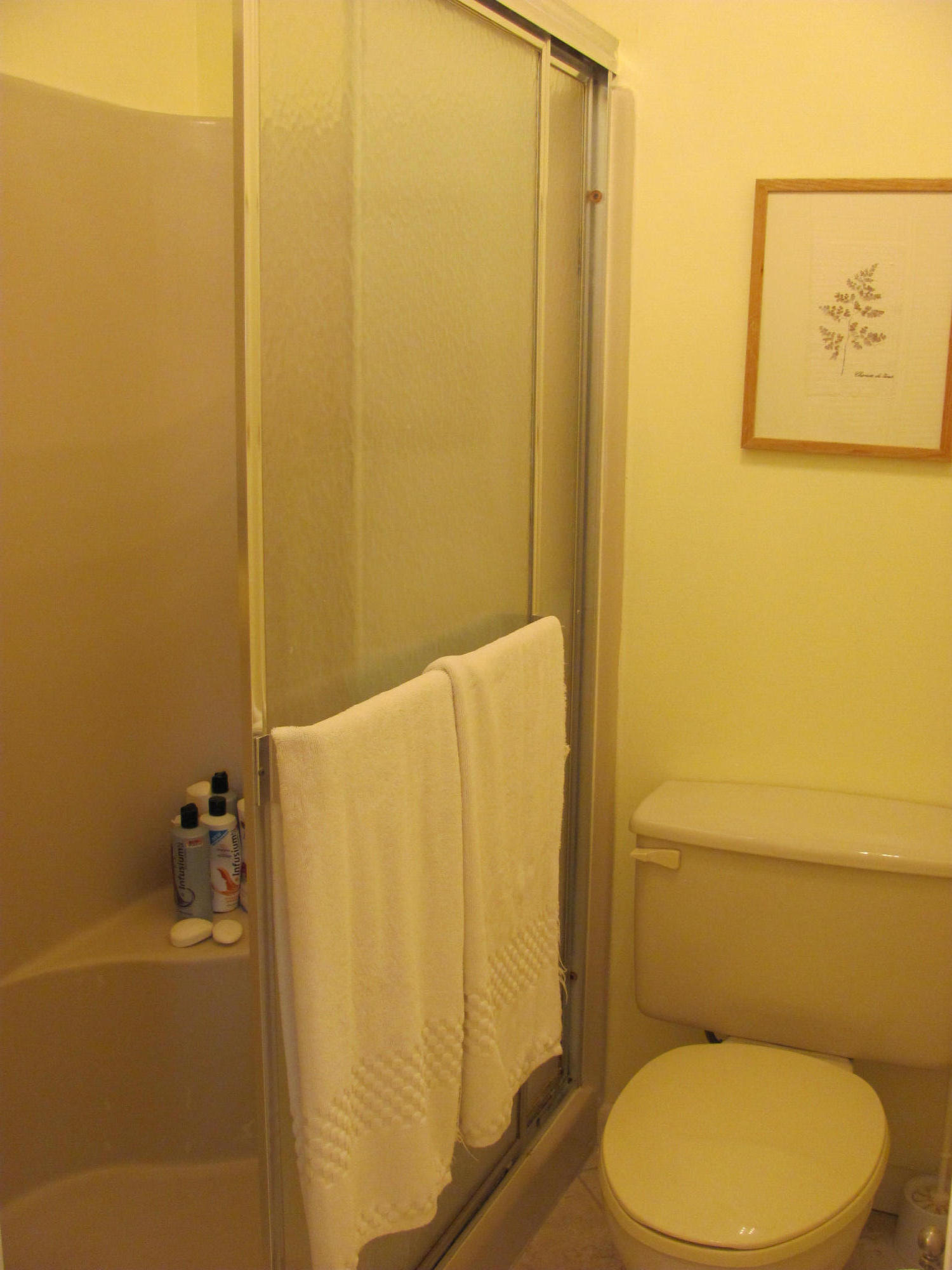 6387 Boca Circle Boca Raton, FL 33433 - Photo 19 of 29 Bathroom