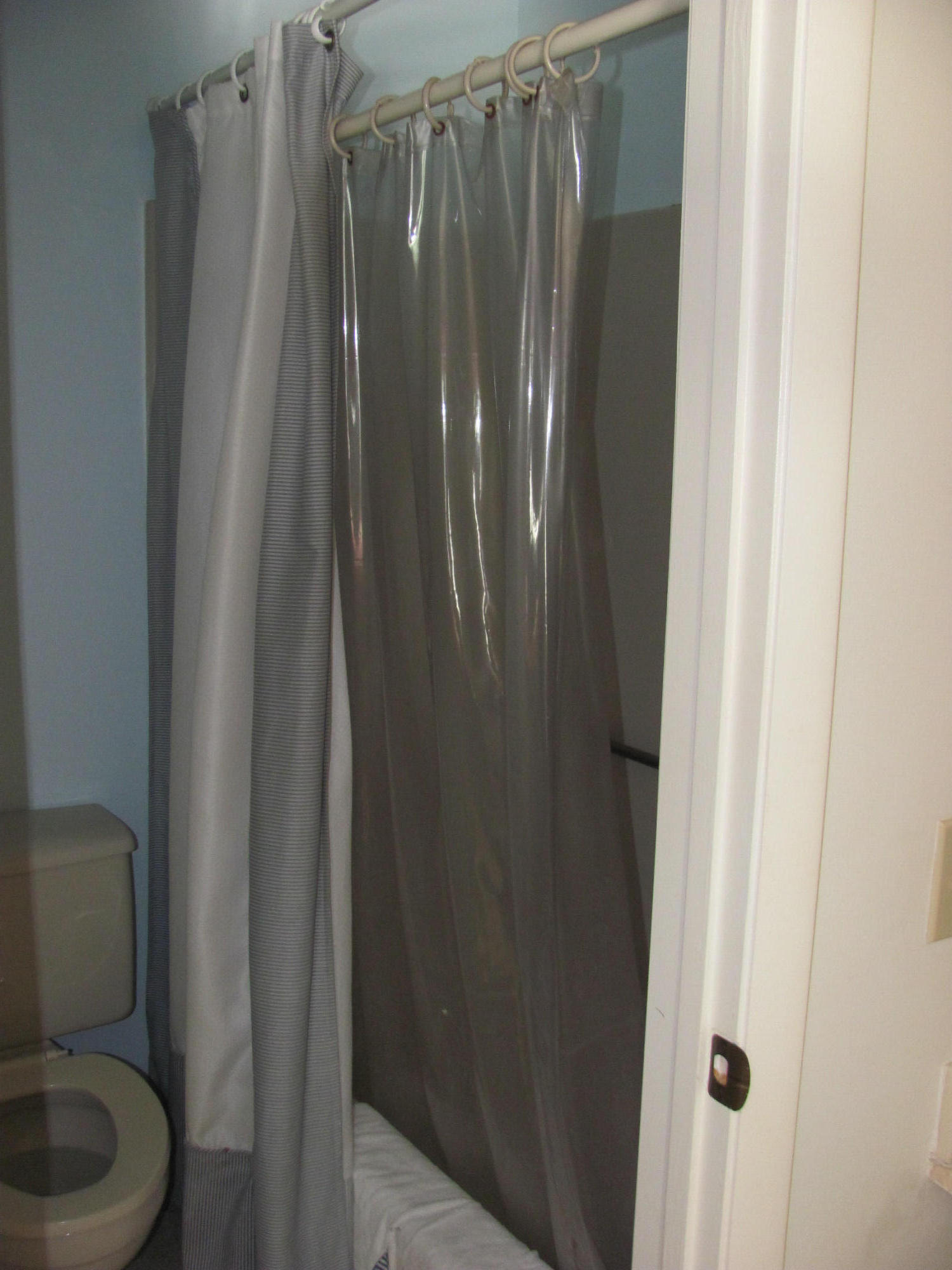 6387 Boca Circle Boca Raton, FL 33433 - Photo 22 of 29 Second bathroom