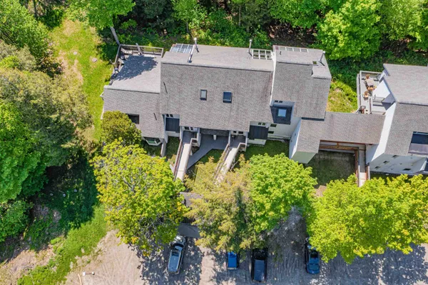 $400,000 | 42 Lower Phase Road, Unit 7, Warren, VT 05674