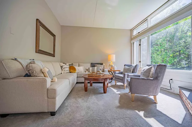 $400,000 | 42 Lower Phase Road, Unit 7, Warren, VT 05674