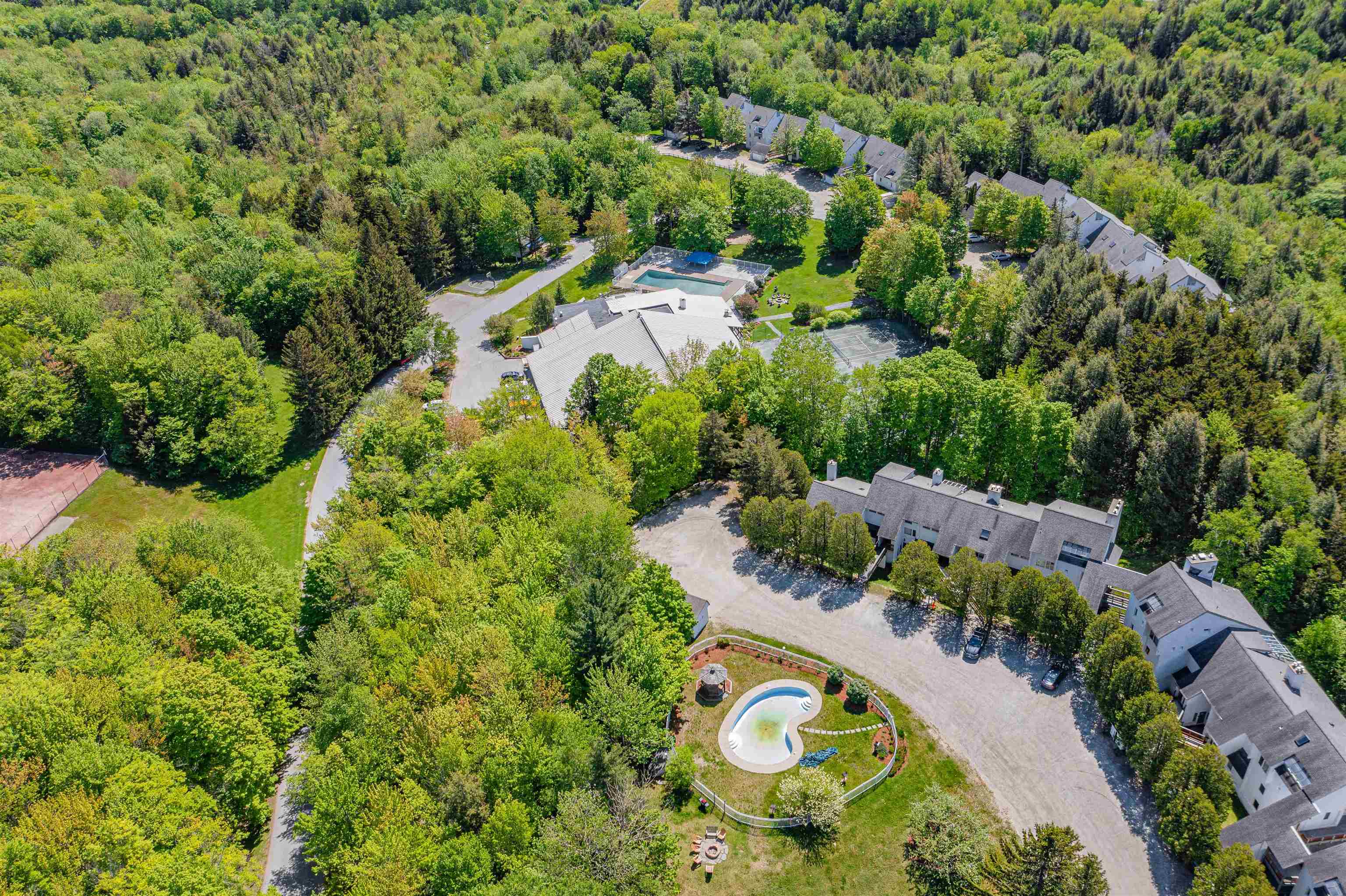 42 Lower Phase Road, Unit 7 Warren, VT 05674 - Photo 27 of 32