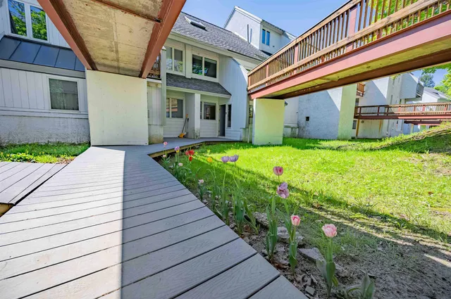 $400,000 | 42 Lower Phase Road, Unit 7, Warren, VT 05674