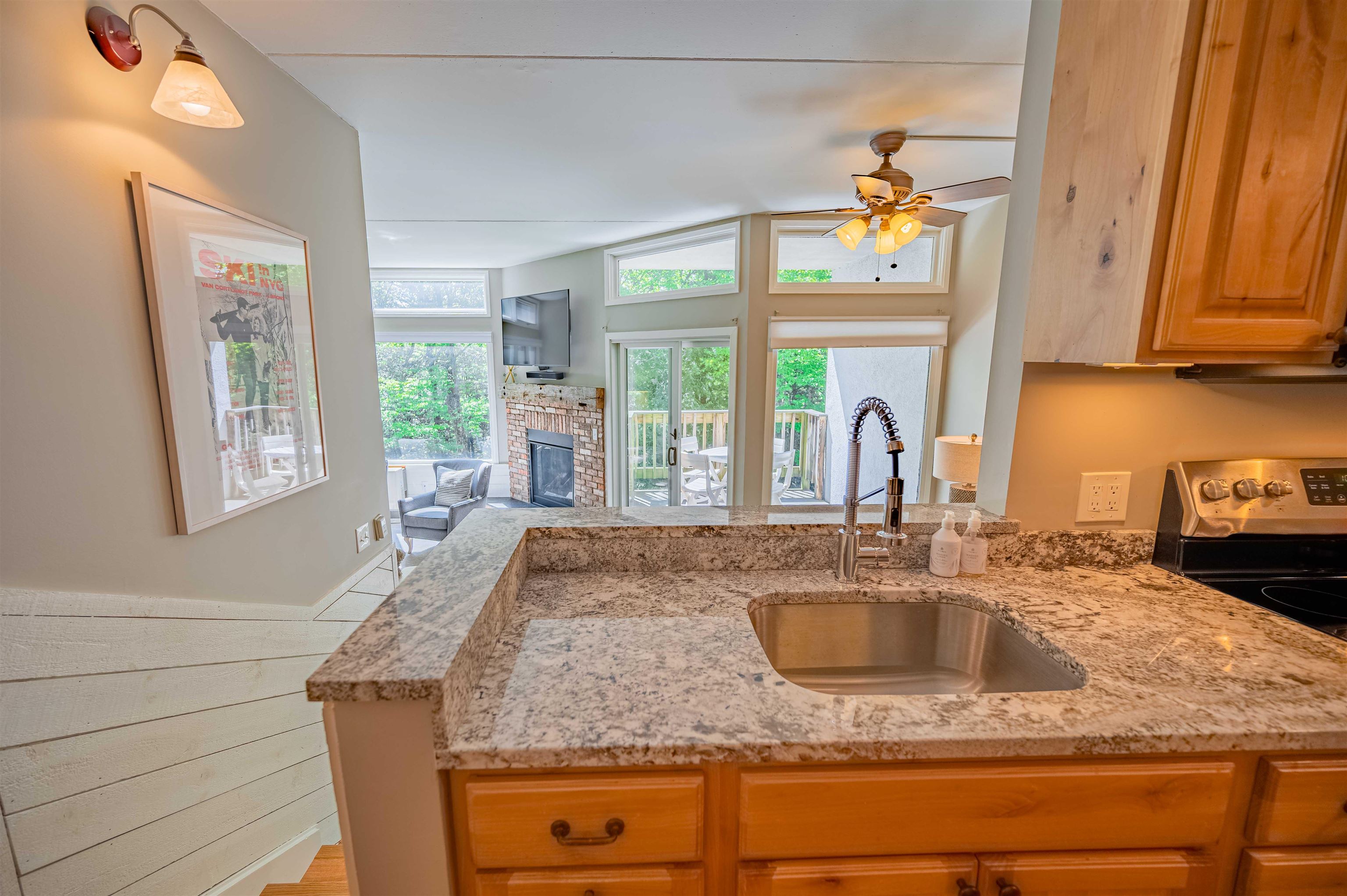 42 Lower Phase Road, Unit 7 Warren, VT 05674 - Photo 10 of 32