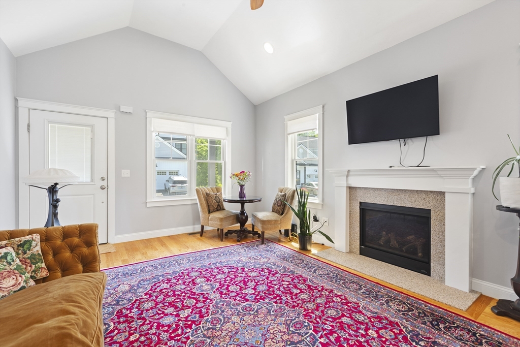 27 Compass Point Drive, Unit 27 Douglas, MA 01516 - Photo 4 of 33