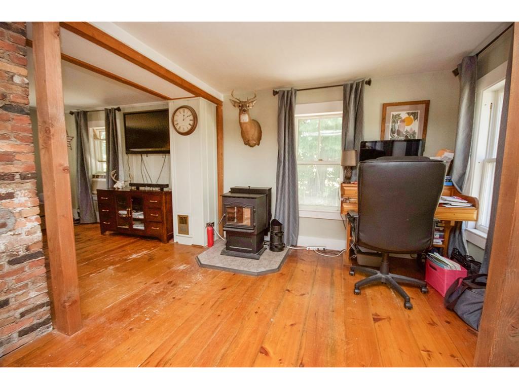 10 N Road Kingston, NH 03848 - Photo 14 of 32