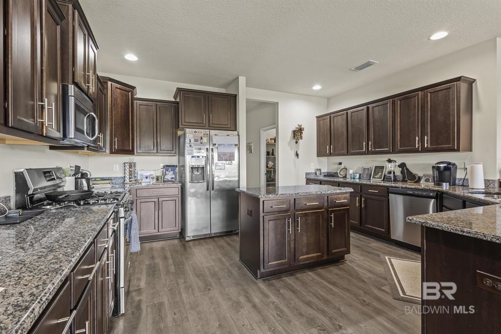 269 Silo Loop Fairhope, AL 36532 - Photo 3 of 17 Kitchen